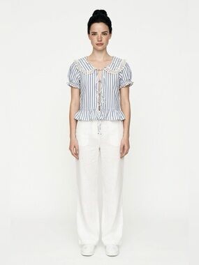 American Eagle Outfitters White and Blue Striped Shirt